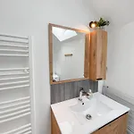 Apartment Maison Cosy L Atypique Hyper Centre Bureau Confortable Wifi Et Netflix Mayenne