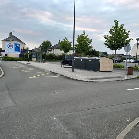 Maison Cosy L Atypique Hyper Centre Bureau Confortable Wifi Et Netflix Lägenhet Mayenne